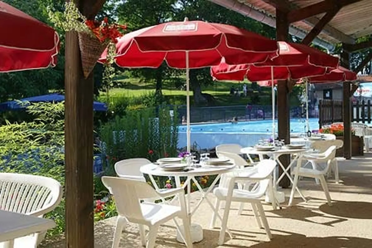 Camping Le Manoir de Bezolle — foto 2