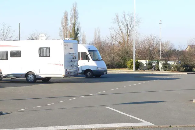 Aire de Stationnement (Dassault) - Rochefort