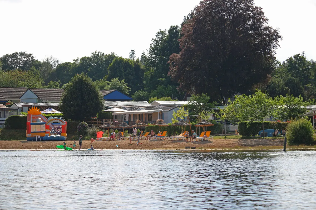 Flower Camping Le Port de Neuvic — foto 2