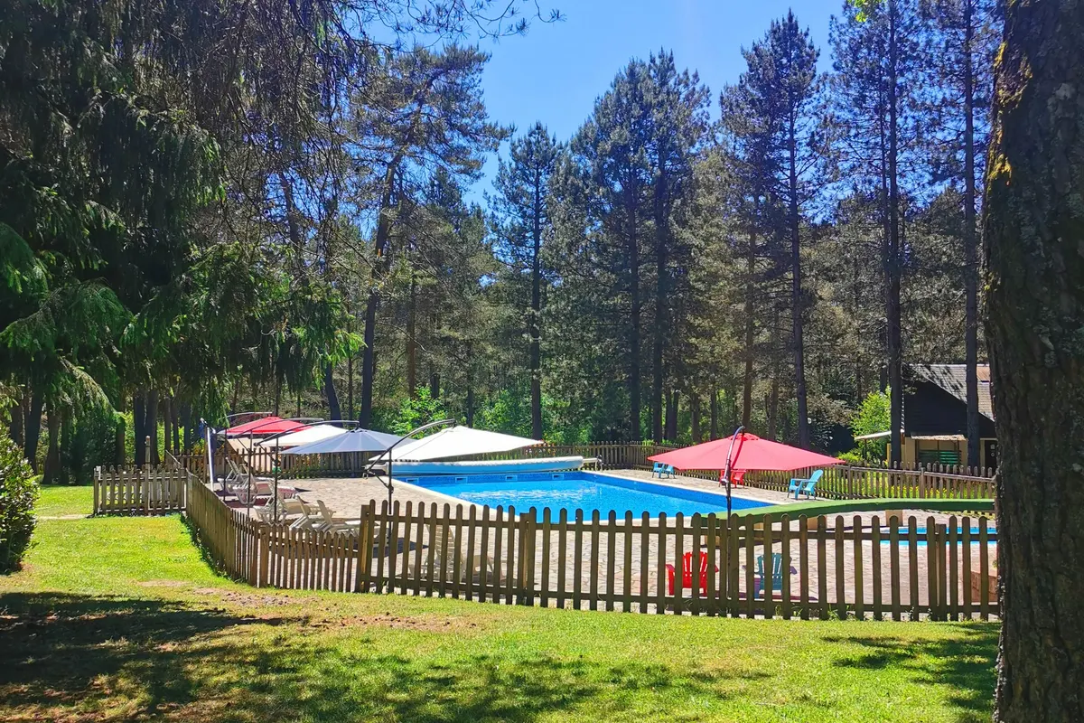 Camping Les Sapins de Corrèze — foto 2