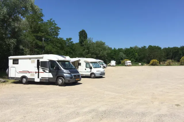 Aire Camping-Cars de Hauterives