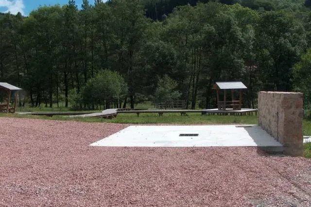 Aire camping-cars Saint-Rirand