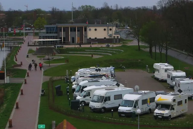 Wohnmobil Stellplatz Barßel Der Waldplatz