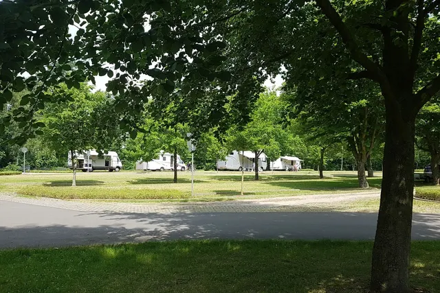 Parkplatz Ostdeutscher Rosengarten