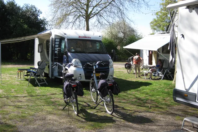 Wohnmobilstellplatz am Hallen- und Freibad Rhede