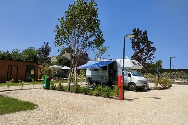 Garda Di Vino Agricamping & Wine Shop