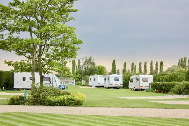 Camping Delph Bank