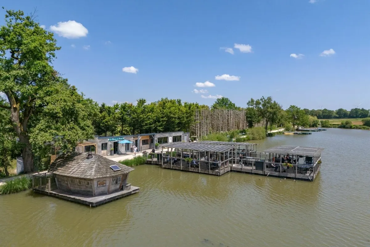 Village Flottant de Pressac — foto 2